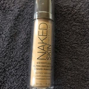 (Old Formula) Naked Skin Weightless Liquid Makeup